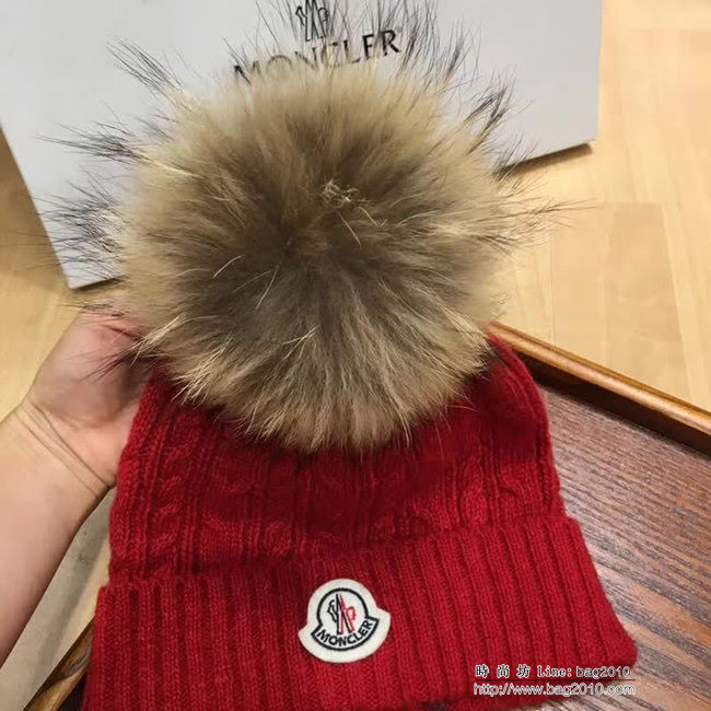 MONCIER蒙口 專櫃同步 新款羊絨配狐狸毛球 圍巾帽子和手套三件套 情侶款 LLWJ6436
